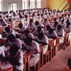 Klassenarbeit in der Sekundarschule in Remera