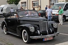 Klassikertreffen: Opel Kapitän – schwarze Eleganz