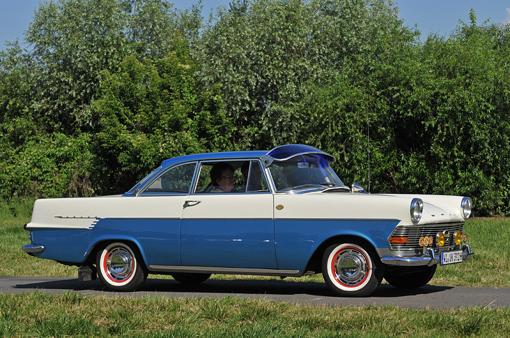 Klassikertreffen: Opel Rekord – wie aus dem Ei gepellt