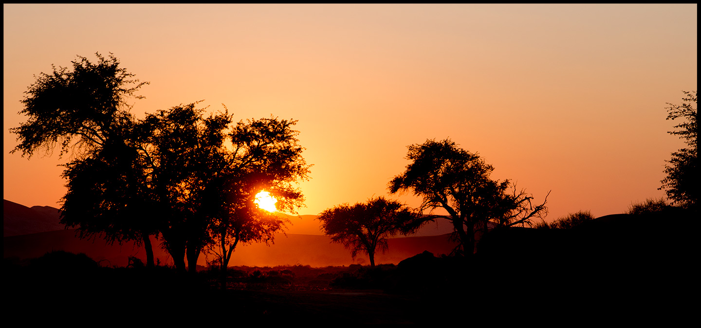 && klassischer Sundowner - oder - die Wüste brennt &&