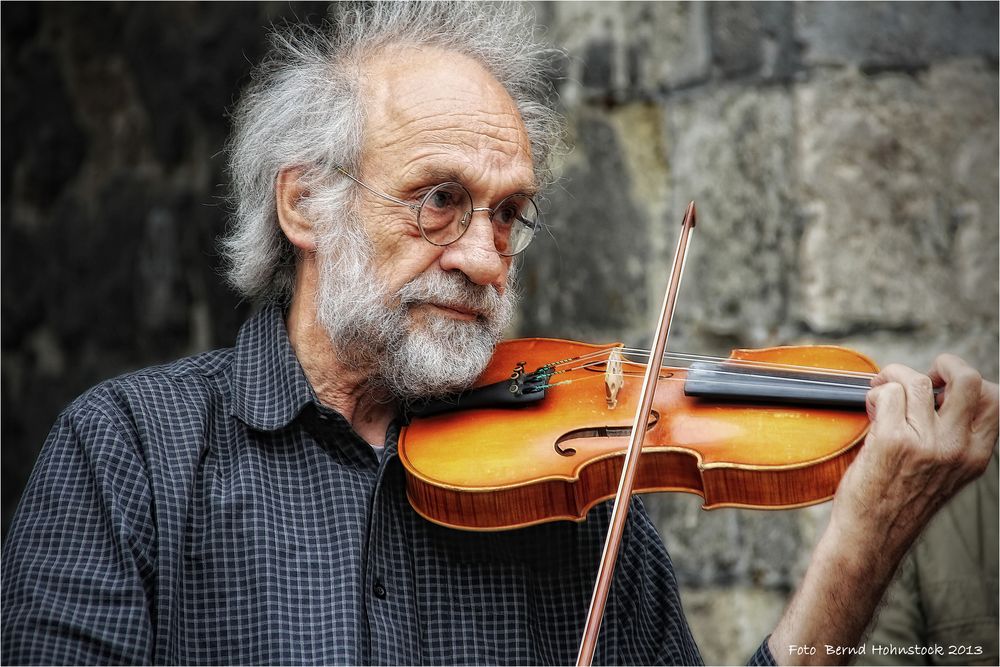 Klaus der Geiger .... im Veedel zu Köln