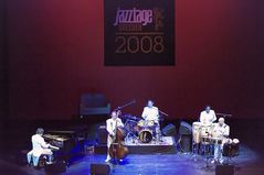 Klazz Brothers & Cuba Percussion