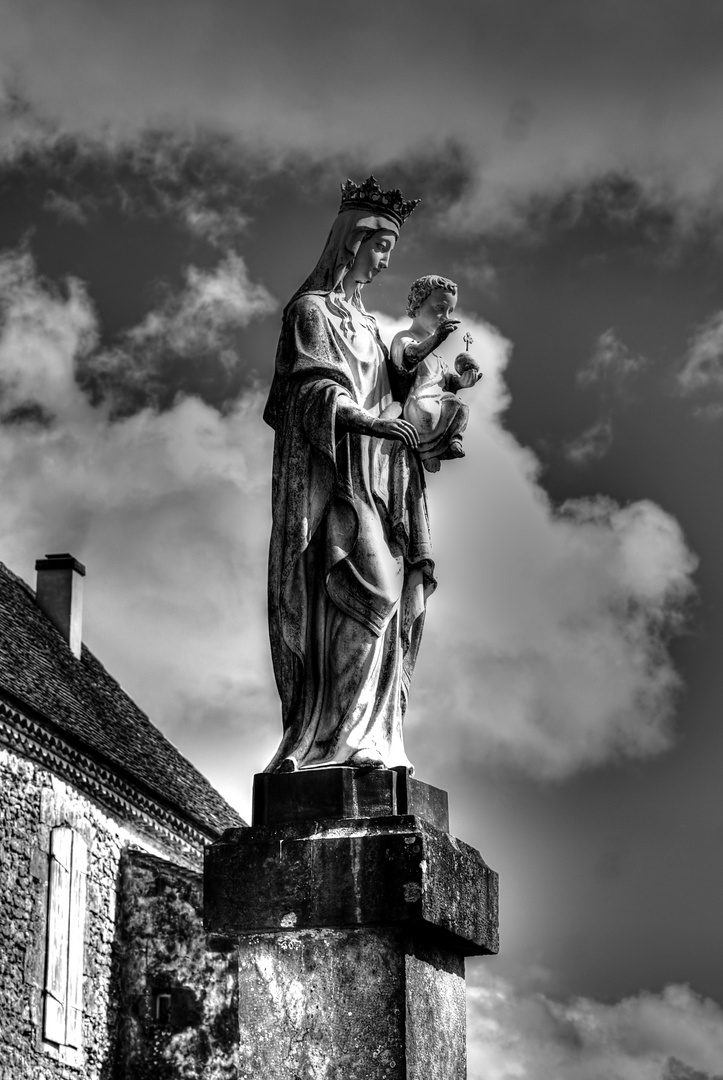 Klein Jesus ist geboren - Halleluja Hallo .....