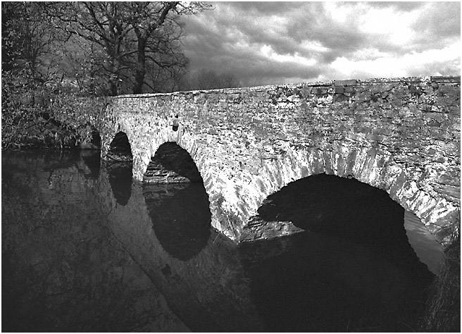 kleine, alte Brücke