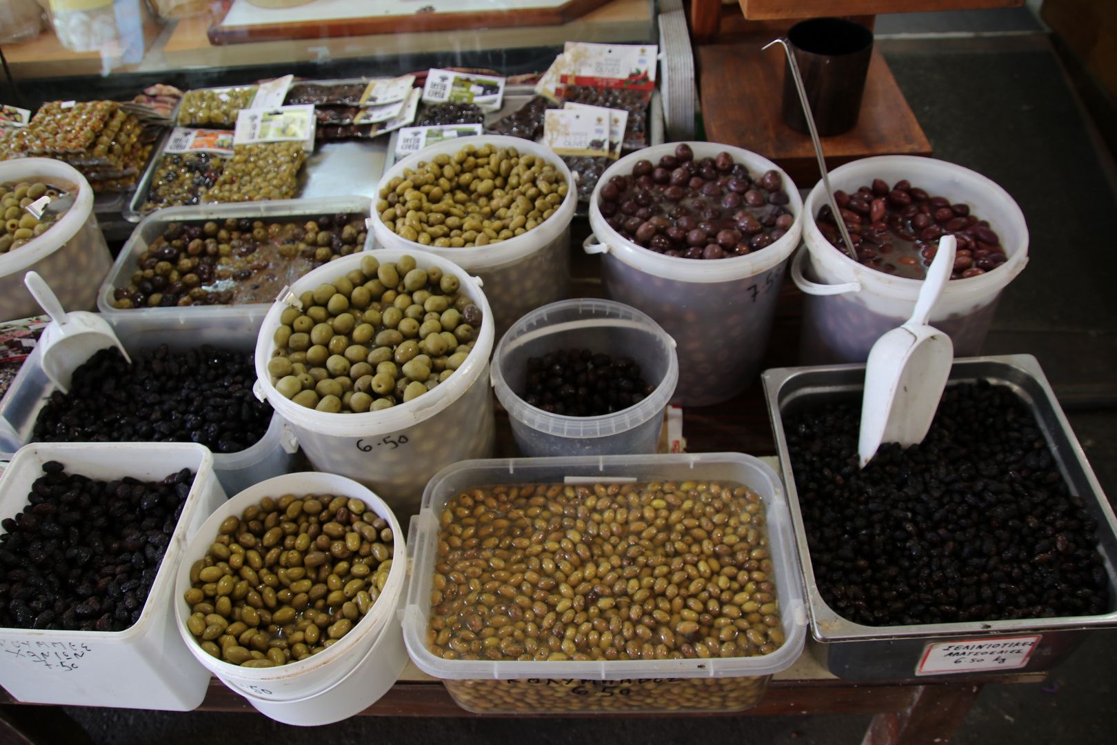 Kleine Auswahl an Oliven