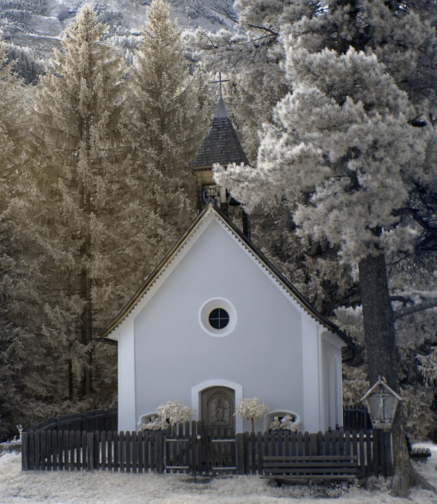 Kleine Dorf Kapele in Piller 2