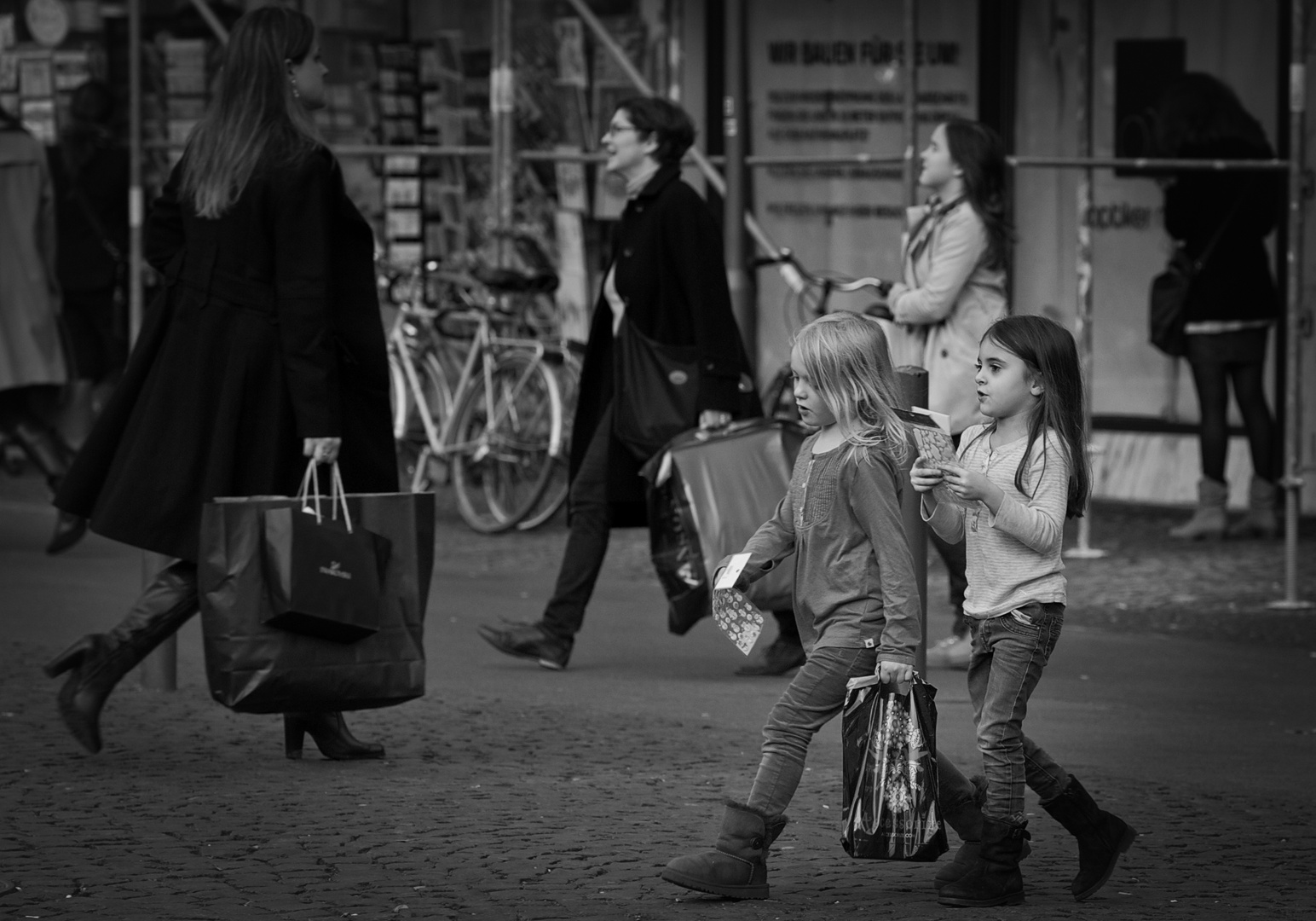 Kleine Frauen