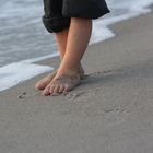 *kleine Füsse im Ostsee Sand*