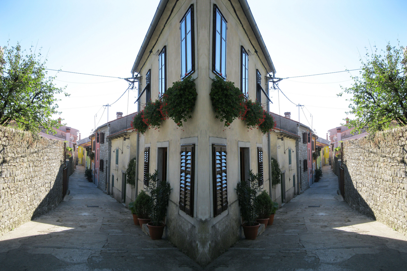 Kleine Gasse gespiegelt