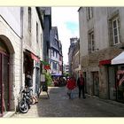 kleine Gasse in Frankreich