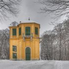 Kleine Gloriette im Winter