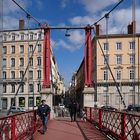 kleine grüne Männchen an der Saônebrücke