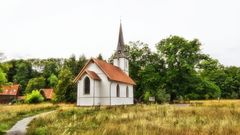 Kleine Holzkirche in Elend
