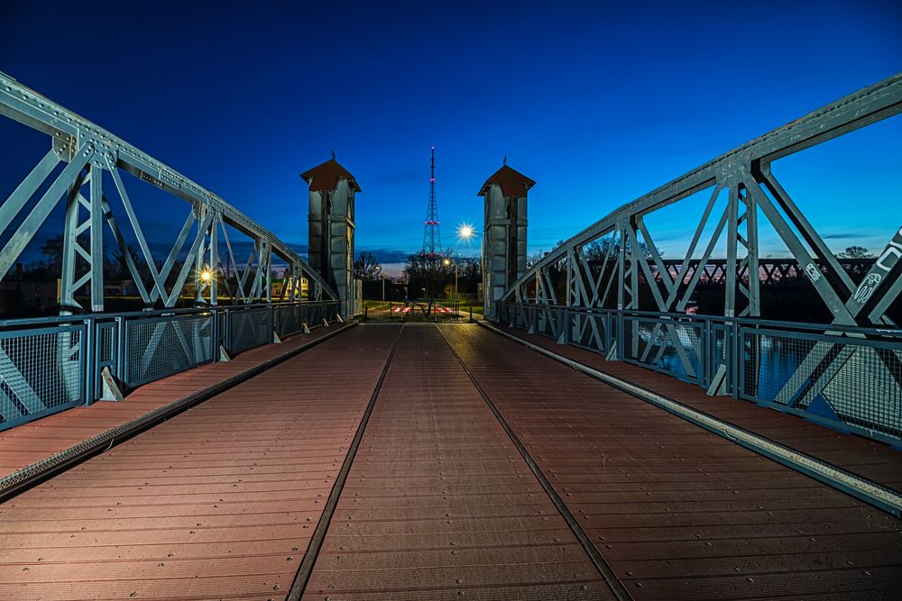 Kleine Hubbrücke in Magdeburg