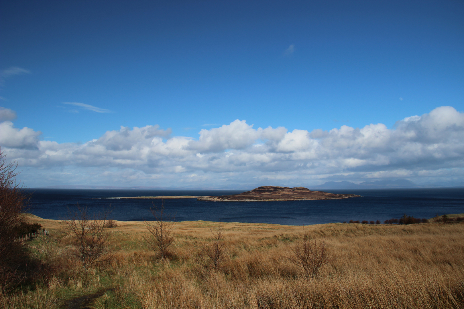Kleine Insel next to "Isle of Skye" (Schottland)