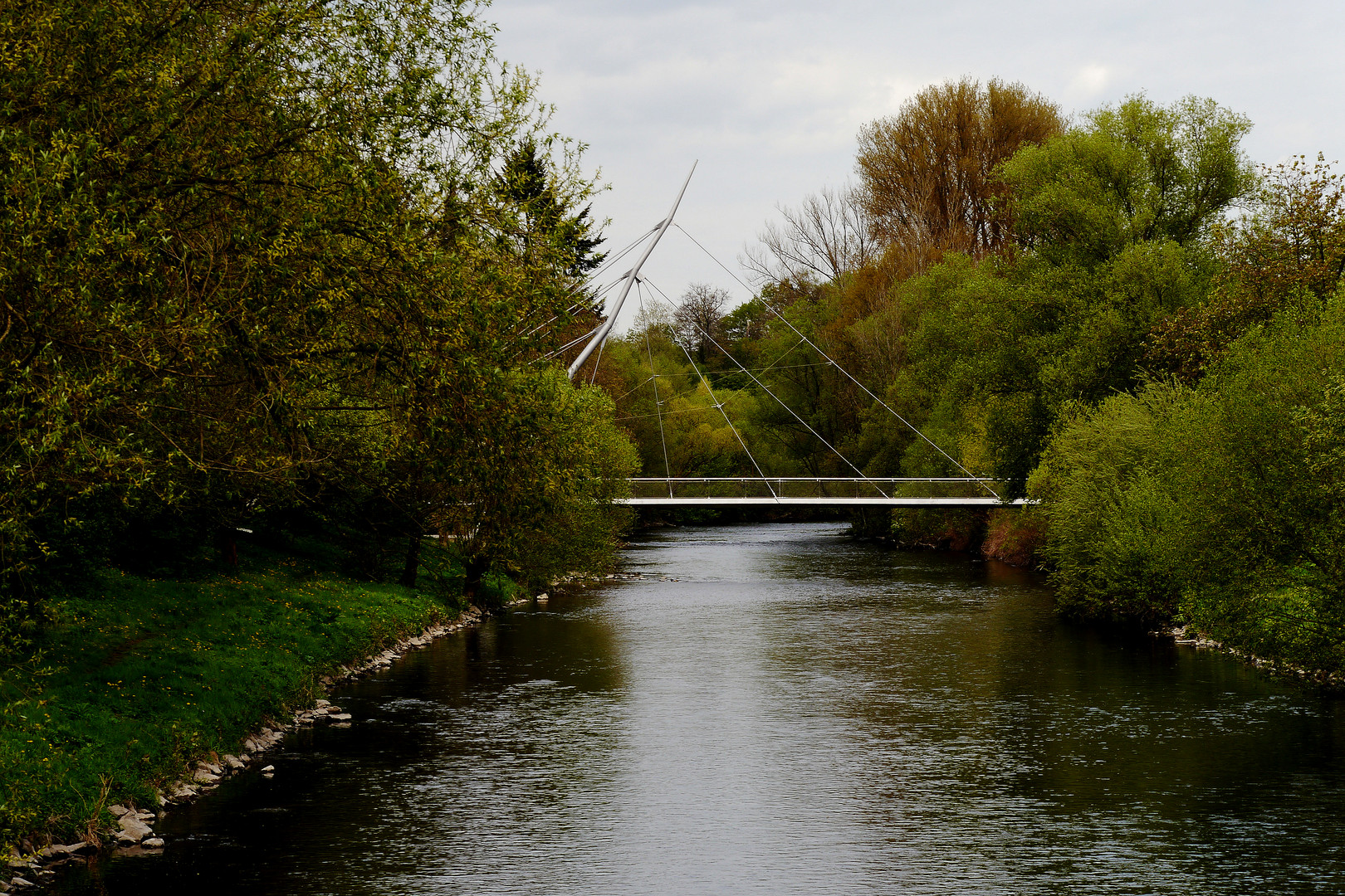 Kleine, interessante Wupperbrücke