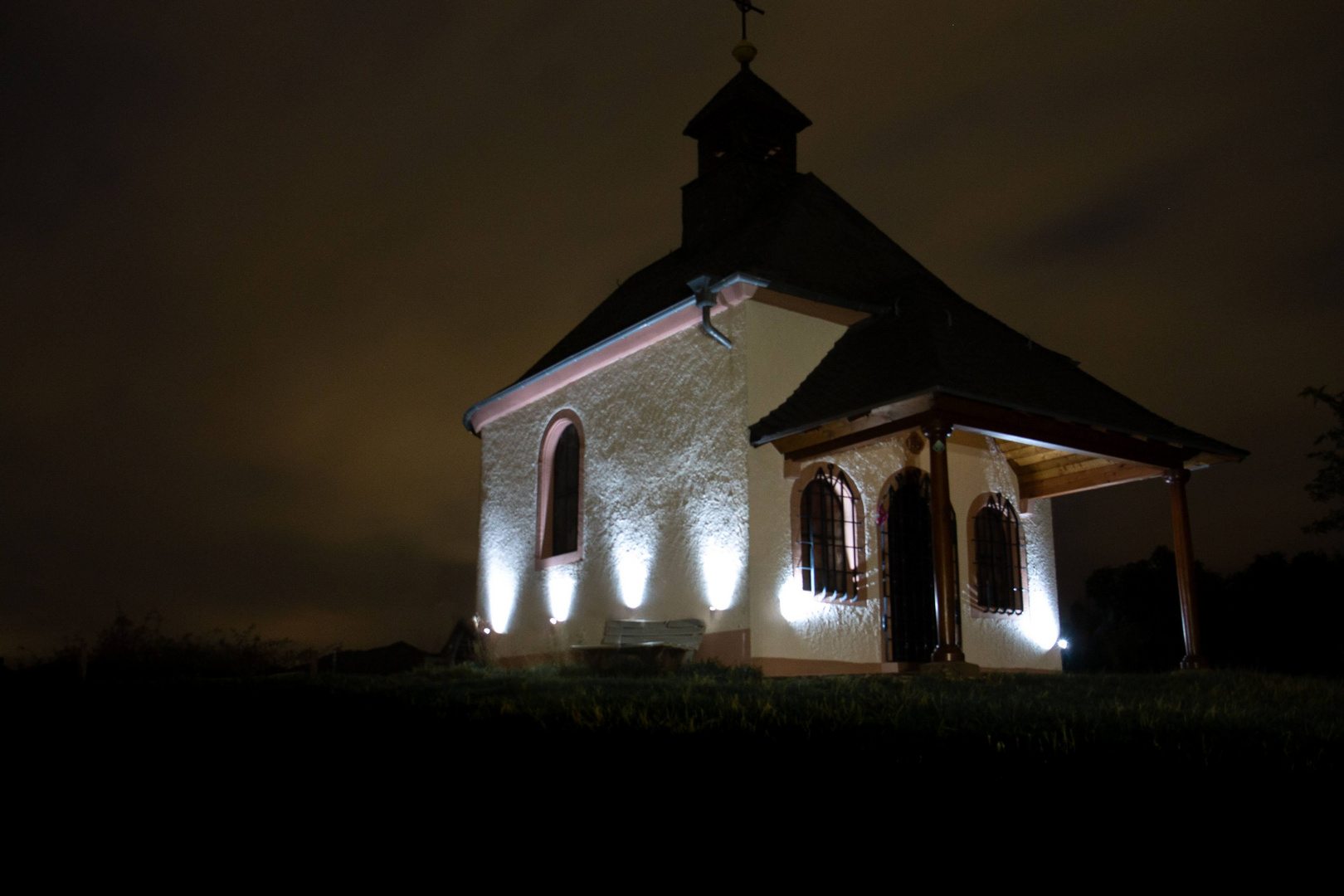 Kleine Kalmit bei Nacht