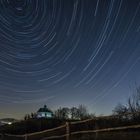 Kleine Kalmit mit Startrail