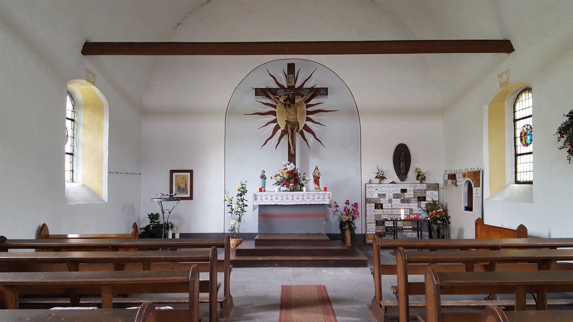 Kleine Kapelle am Mosel Wanderweg