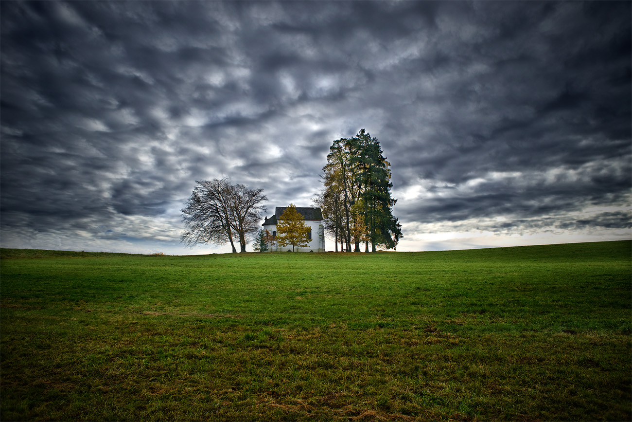 Kleine Kapelle bei Salz im Westerwald, November 2010 Foto & Bild