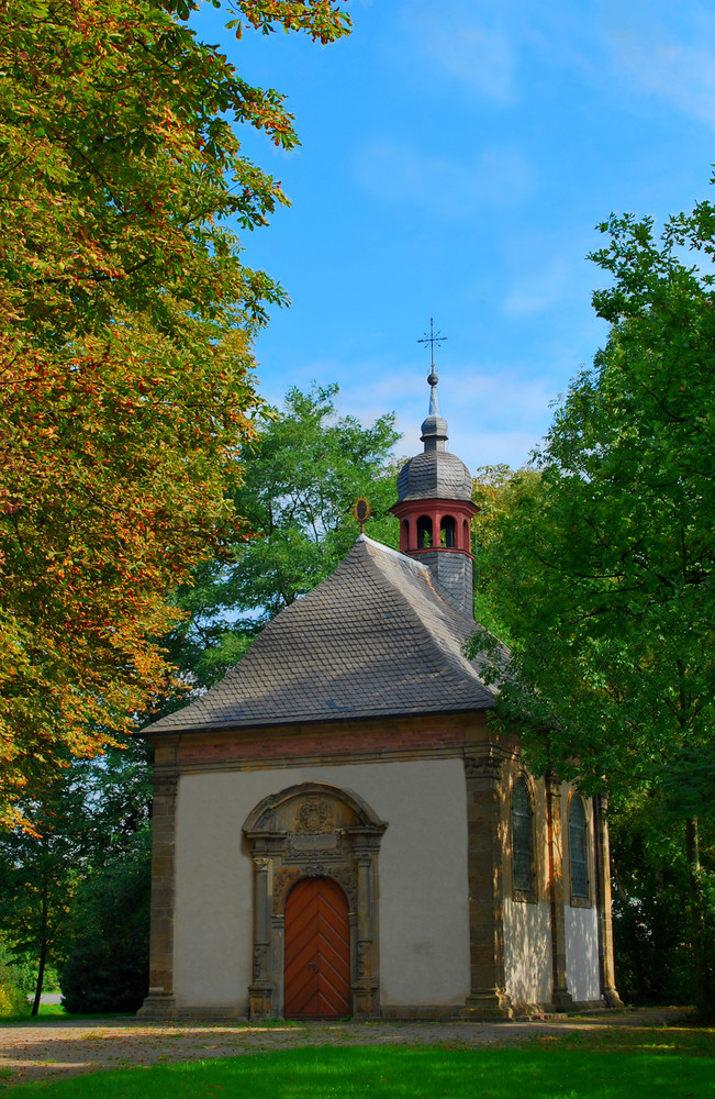 Kleine Kapelle (farbig)