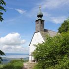 Kleine Kapelle mit Seeblick