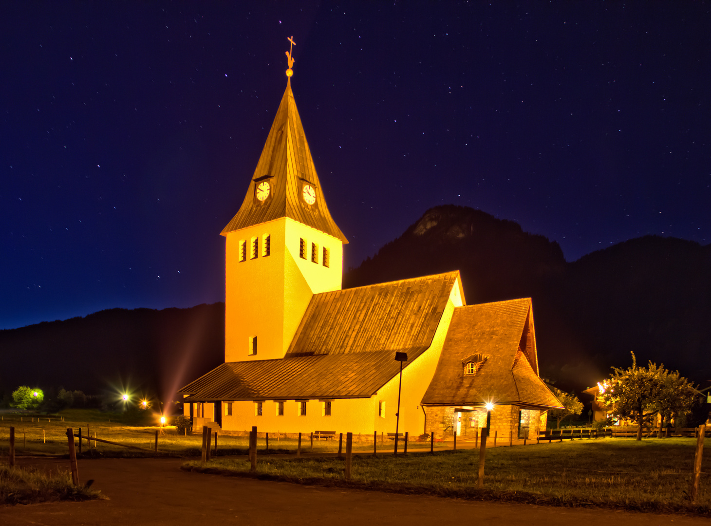 Kleine Kirche (HDR)