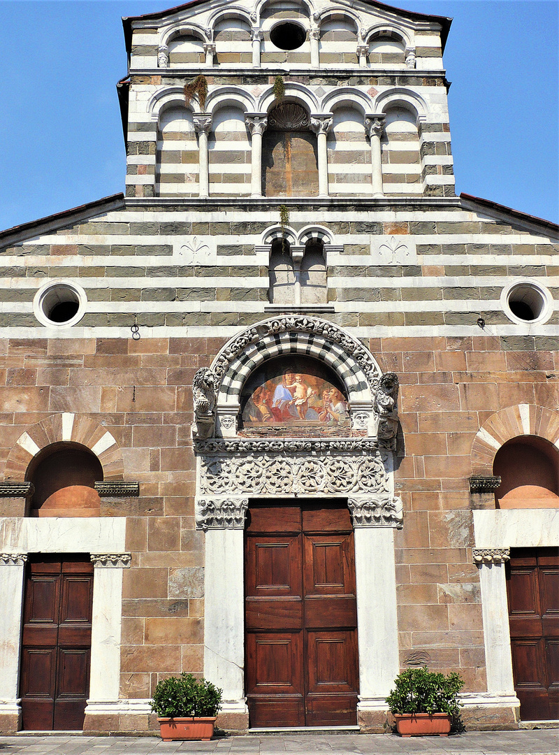 Kleine Kirche in  LUCCA  -