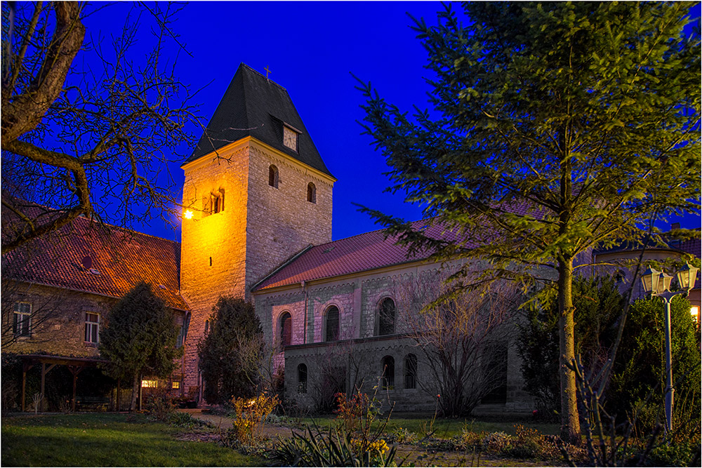 kleine Klosterkirche in Hedersleben