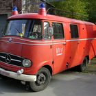 Kleine Mercedes Feuerwehr