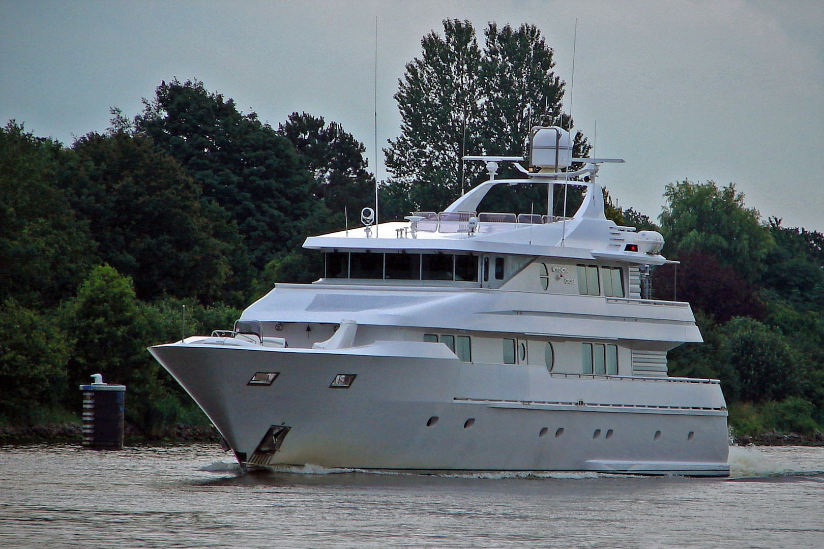 kleine Motoryacht 