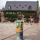 Kleine Plakatsäule