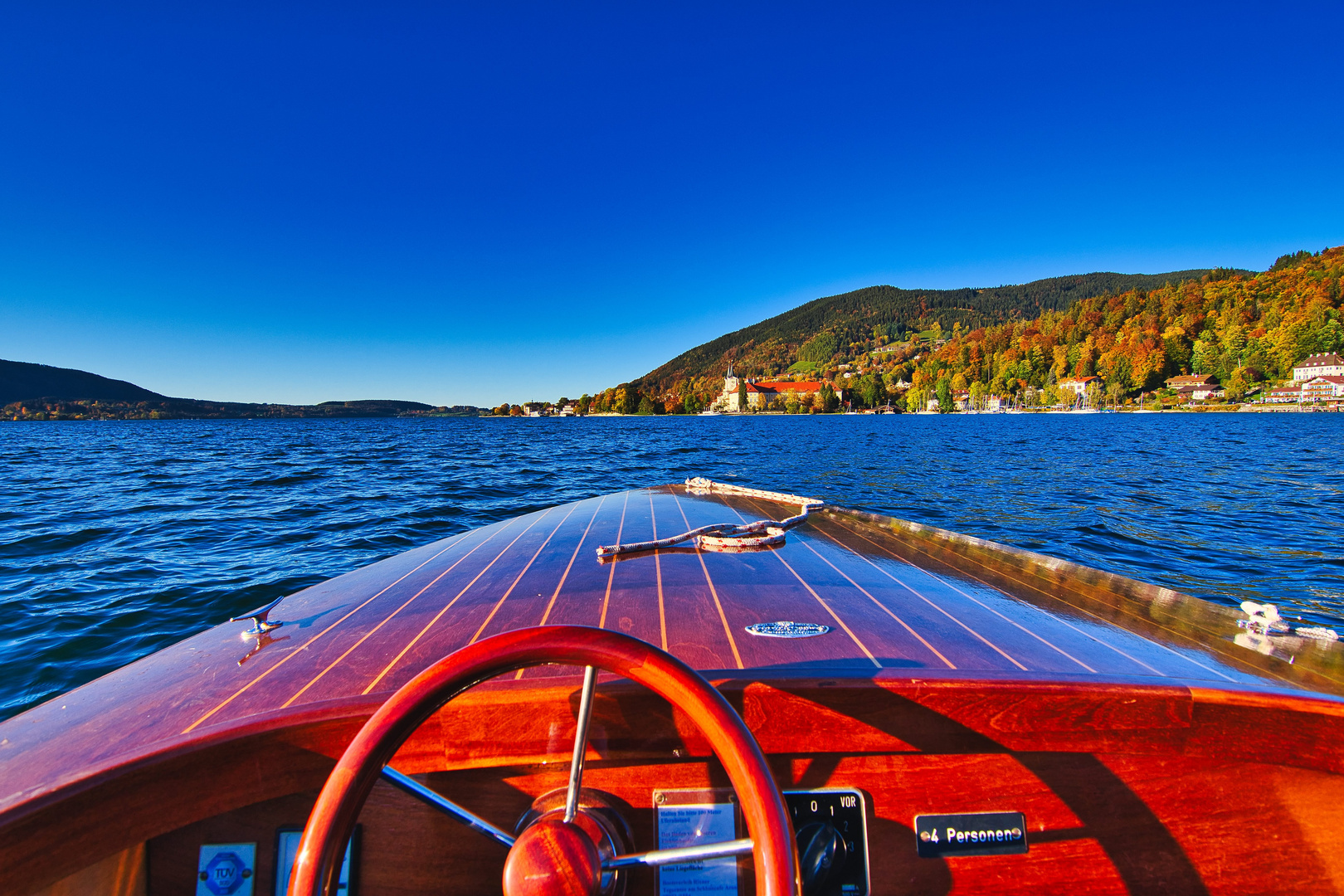 Kleine Runde auf dem Tegernsee im Herbst