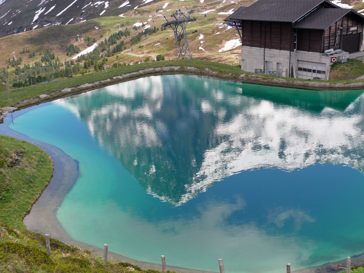 kleine Spiegelung der Eiger Nordwand