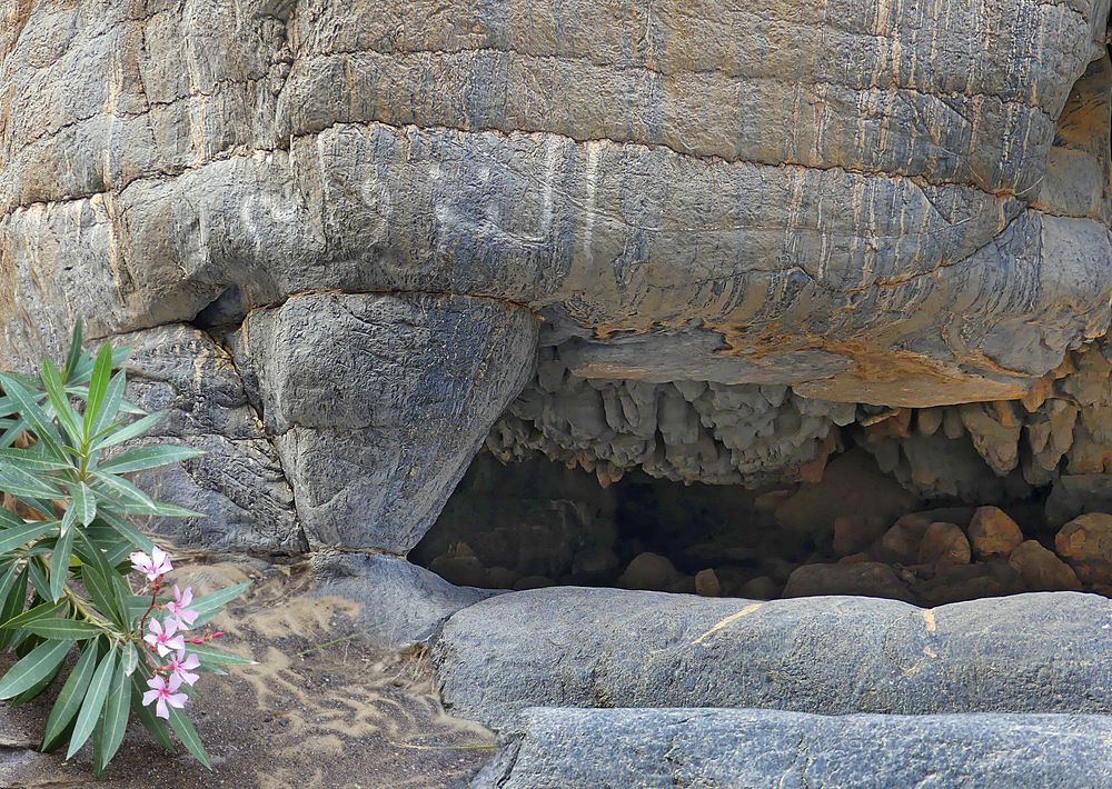 Kleine Tropfsteinhöhle