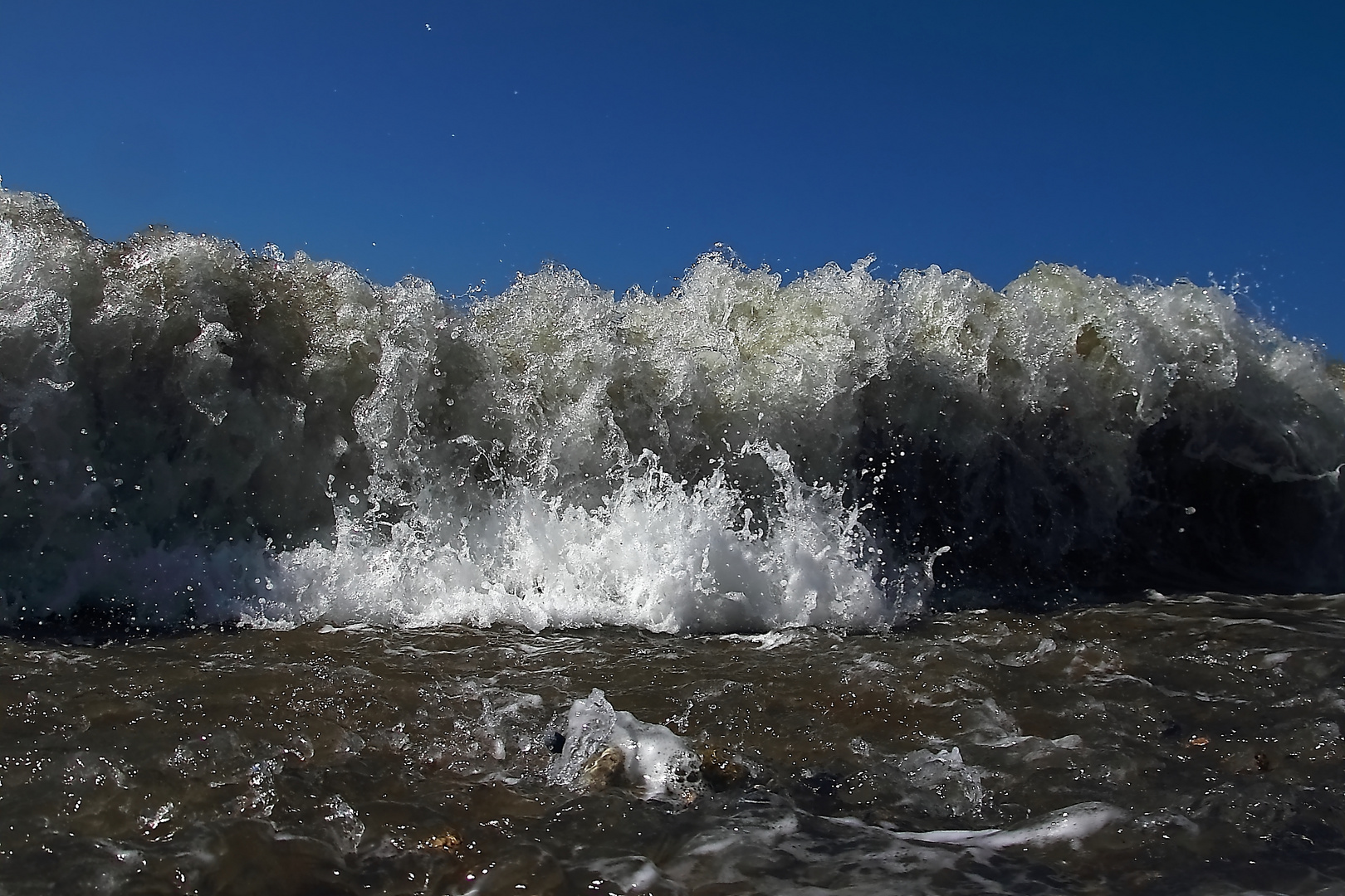 Kleine Tsunami-Welle