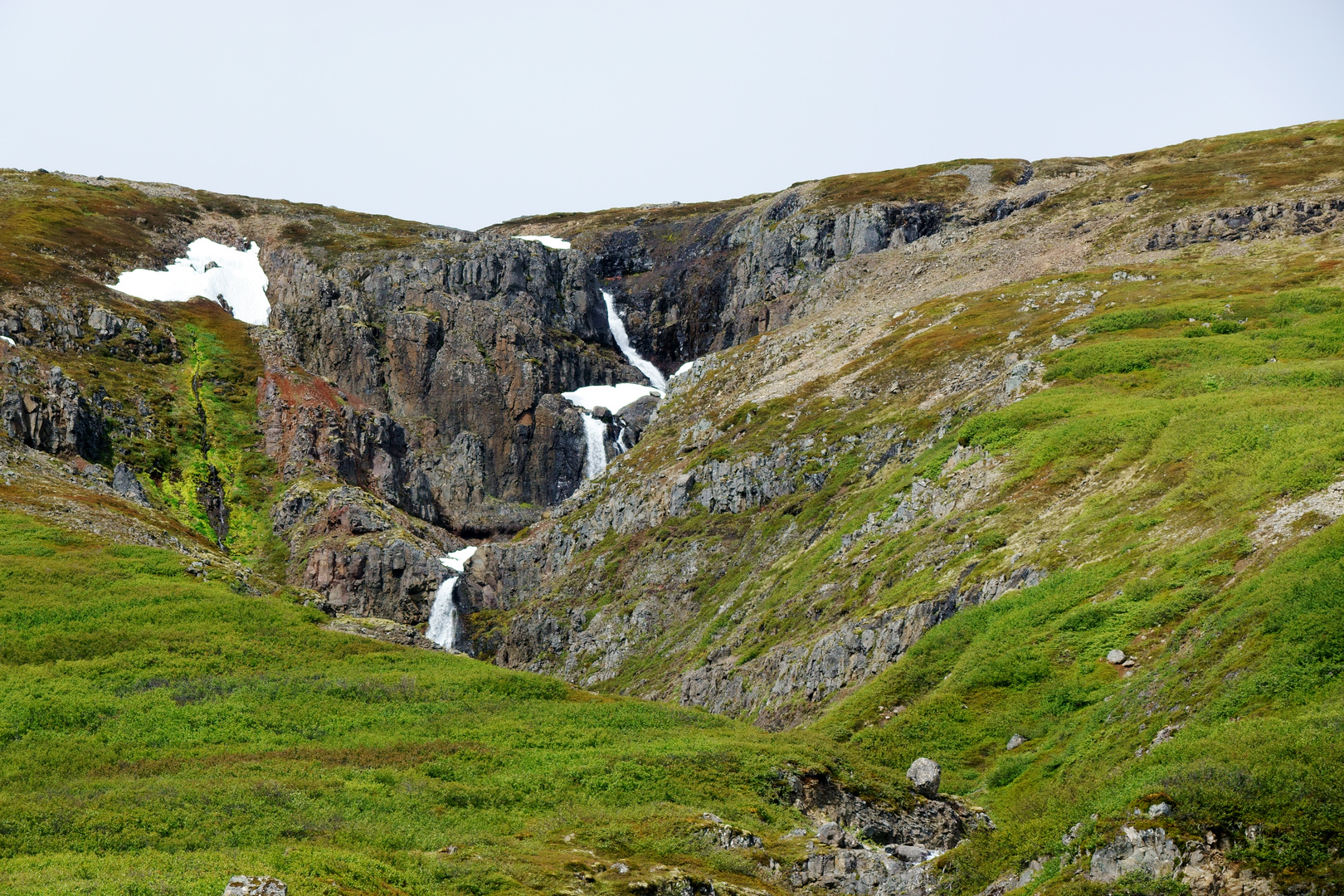 kleine Wanderung beim Bauernhof Heydalur