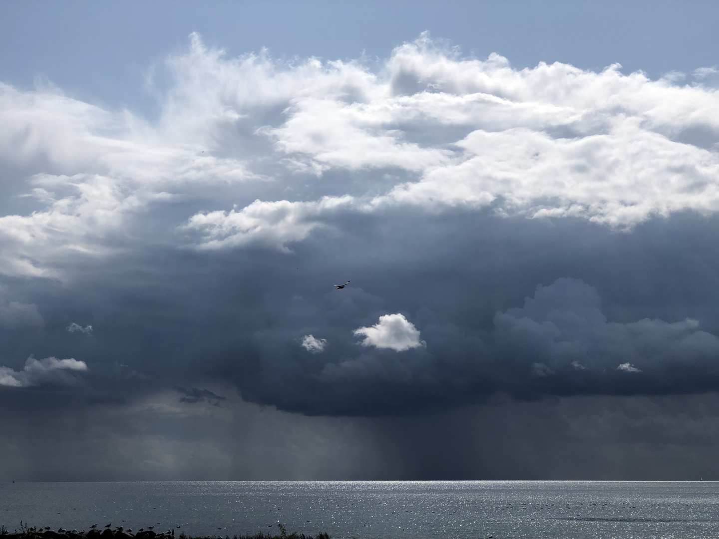 Kleine weiße Wolke