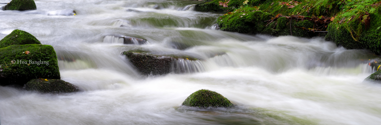 kleinen Wasserfall