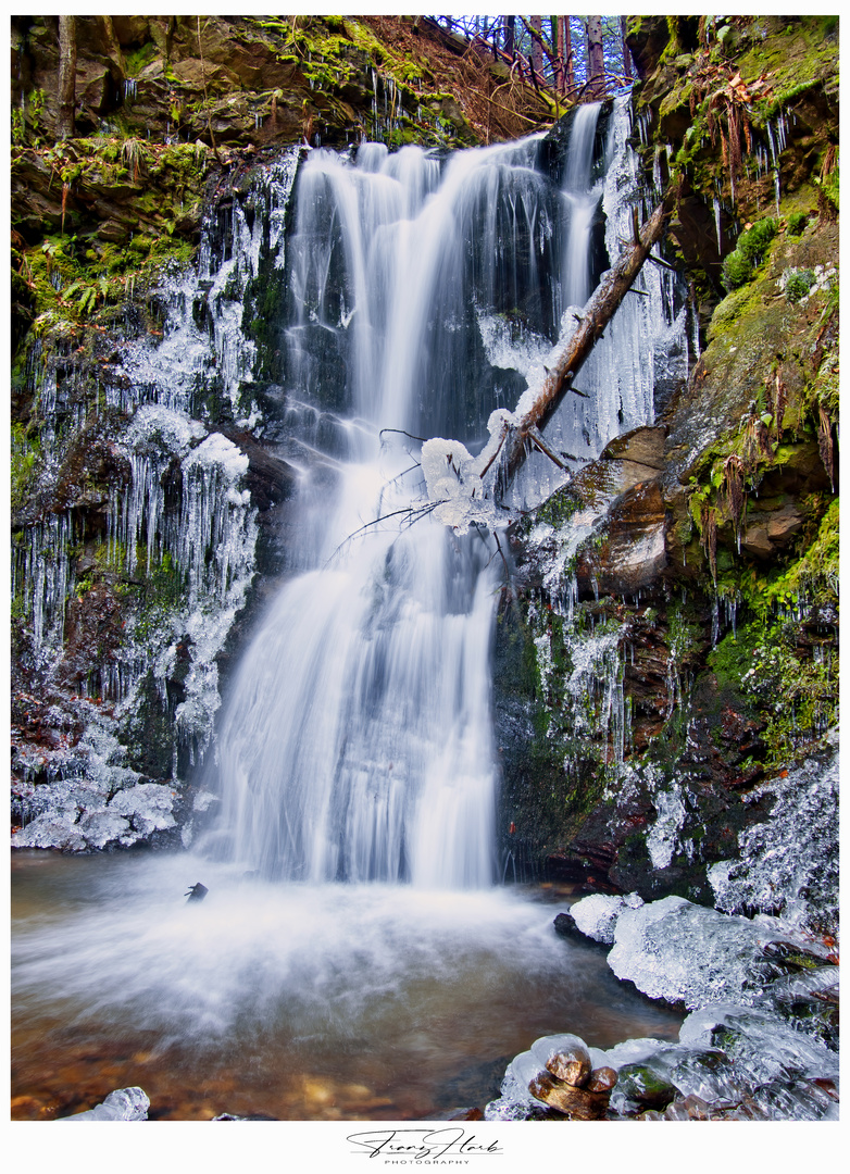 Kleiner aber feiner Wasserfall 