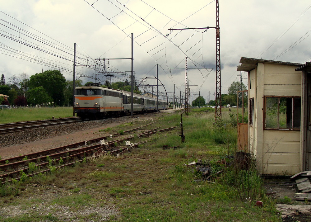 Kleiner Bahnhof "Marcheprime".01