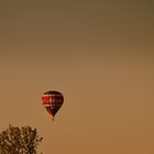 Kleiner Ballon folgt dem großen...