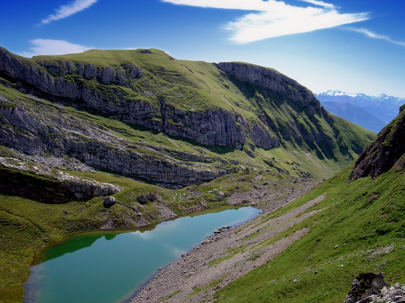 Kleiner Bergsee im Rofan Gebirge beim Achensee