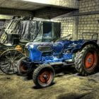 Kleiner blauer Traktor.....