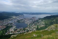 Kleiner Blick über Bergen (ohne Regen)