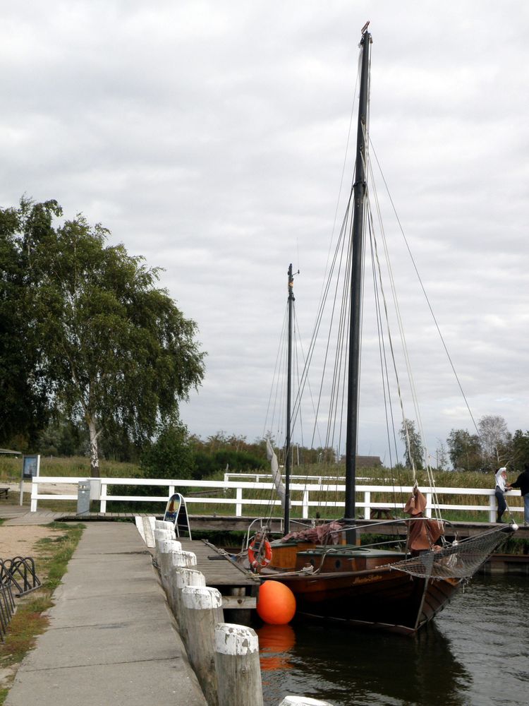 kleiner Boddenhafen in Wieck/Darß