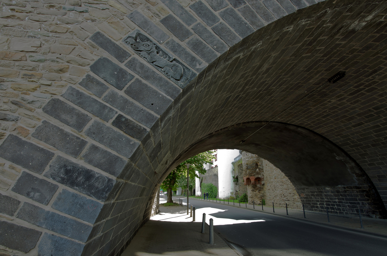 Kleiner Drache an der Balduinbrücke, Koblenz