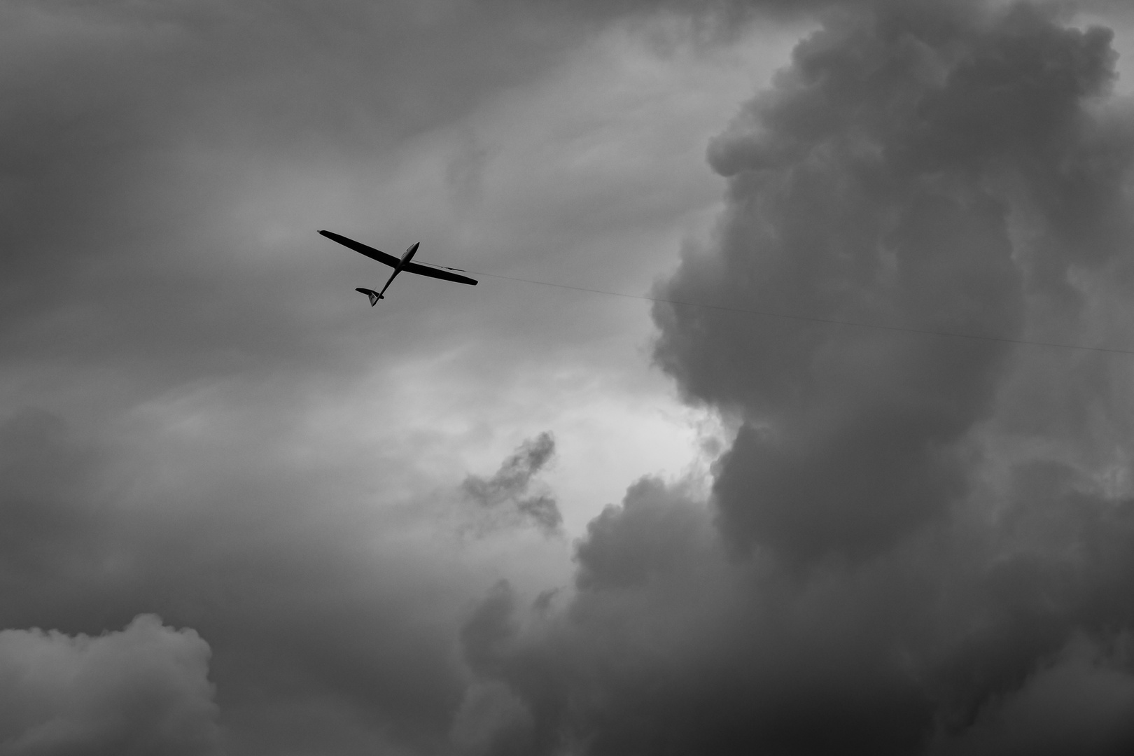 Kleiner Flieger, böse Wolke 