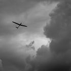 Kleiner Flieger, böse Wolke 