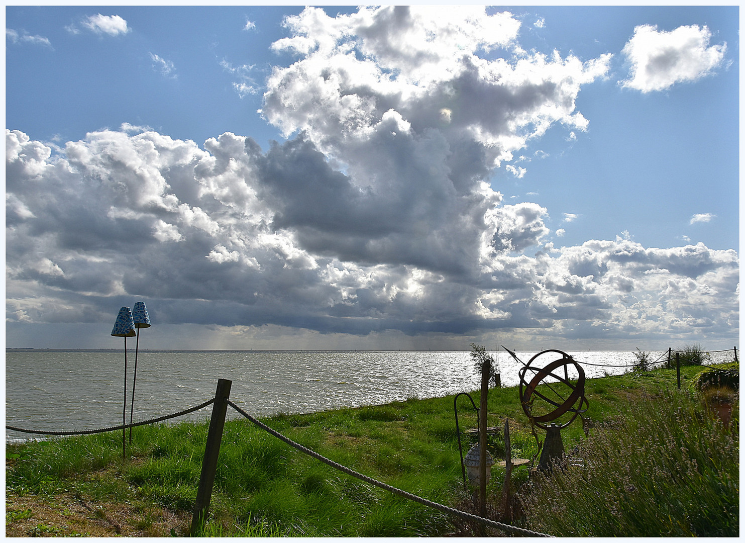 Kleiner Garten am Ijsselmeer... Foto & Bild landschaft, meer & strand